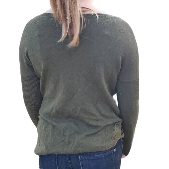 American Eagle Outfitters Green XS V Neck Sweater - Picture 2 of 6